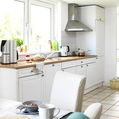 فيلة Spacious In With Terrace