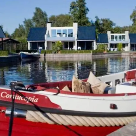 Spacious In With Terrace Loosdrecht